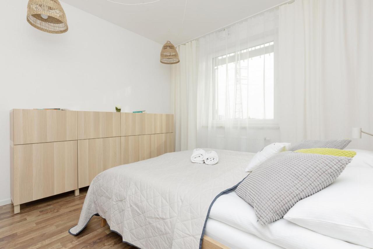 Stacja Wola Apartments With Parking By Noclegi Renters Warsaw Exterior photo